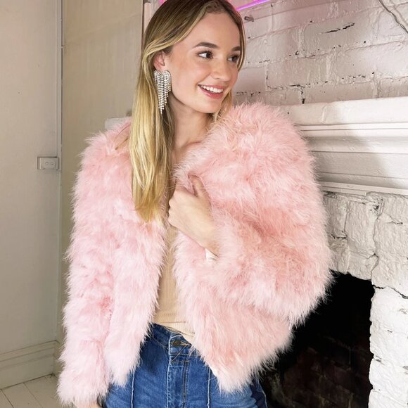 💥SHOWSTOPPER💥Genuine Ostrich Feather Jacket in Light Pink - Picture 6 of 16